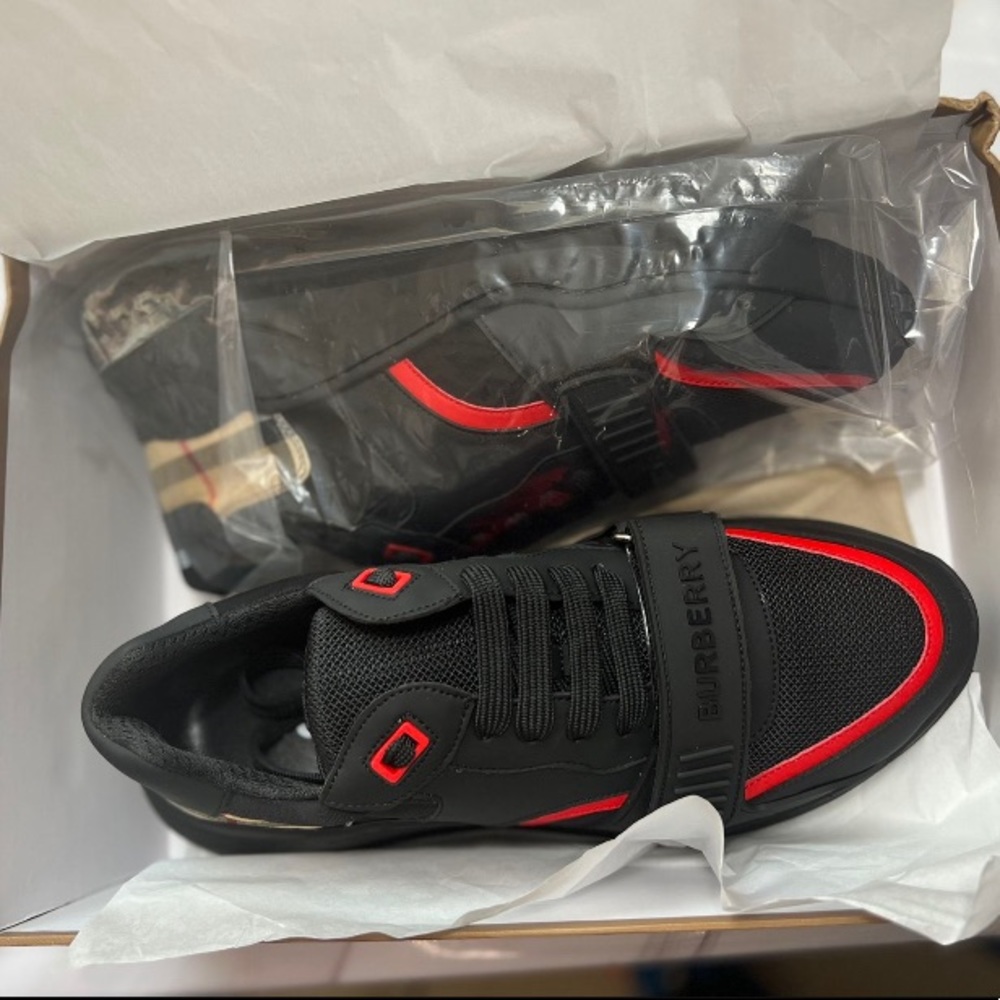 Burberry Sneakers